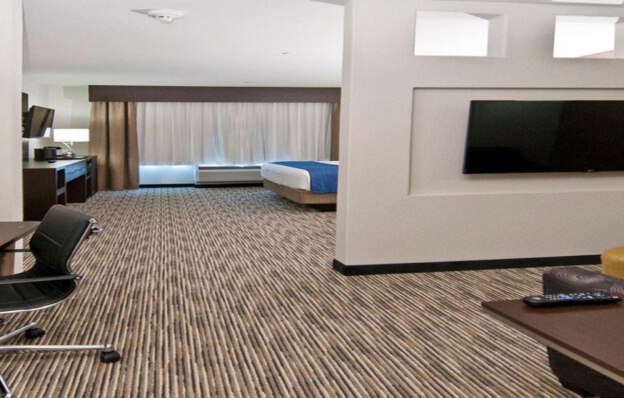 Holiday Inn Austin Airport By Ihg Exterior foto
